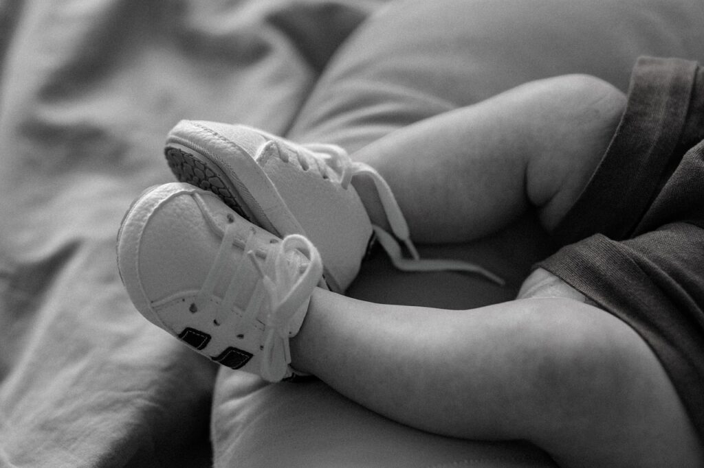 Guide étape par étape pour mesurer les pieds de votre bébé