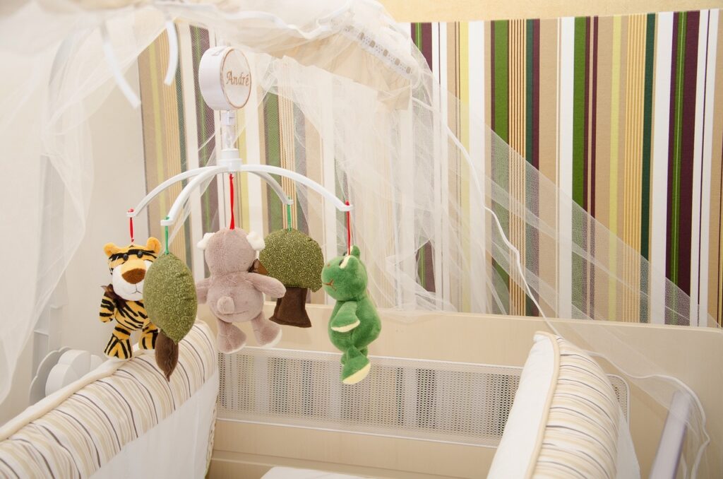 8 conseils pour bien choisir la peinture de la chambre de bébé