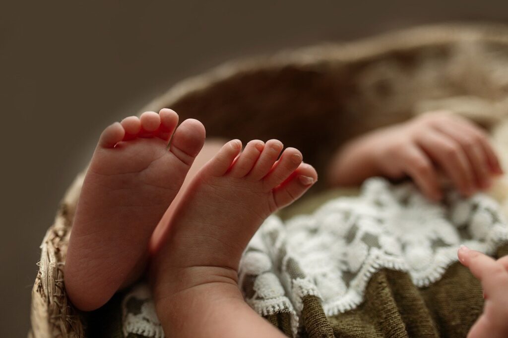 Le phénomène de la glaire chez les nouveau-nés : que faire ?