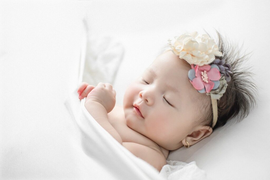 Capturer les premiers jours : guide pour une séance photo inoubliable de votre nouveau-né